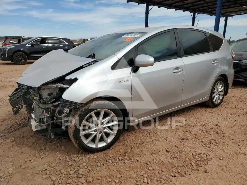 2013 Toyota PRIUS фото