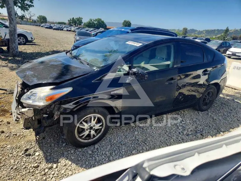 2013 Toyota PRIUS photo