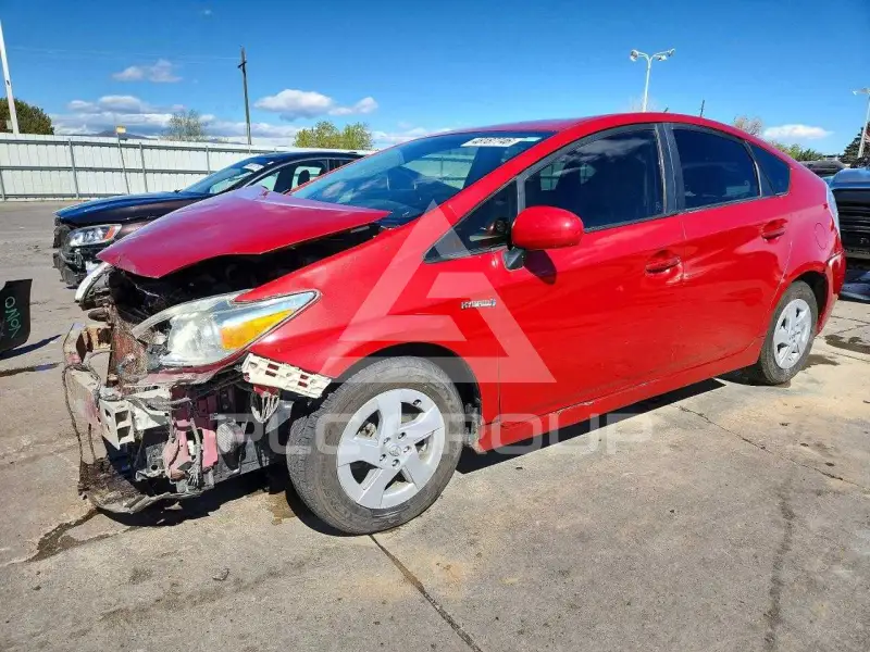 2013 Toyota PRIUS фото