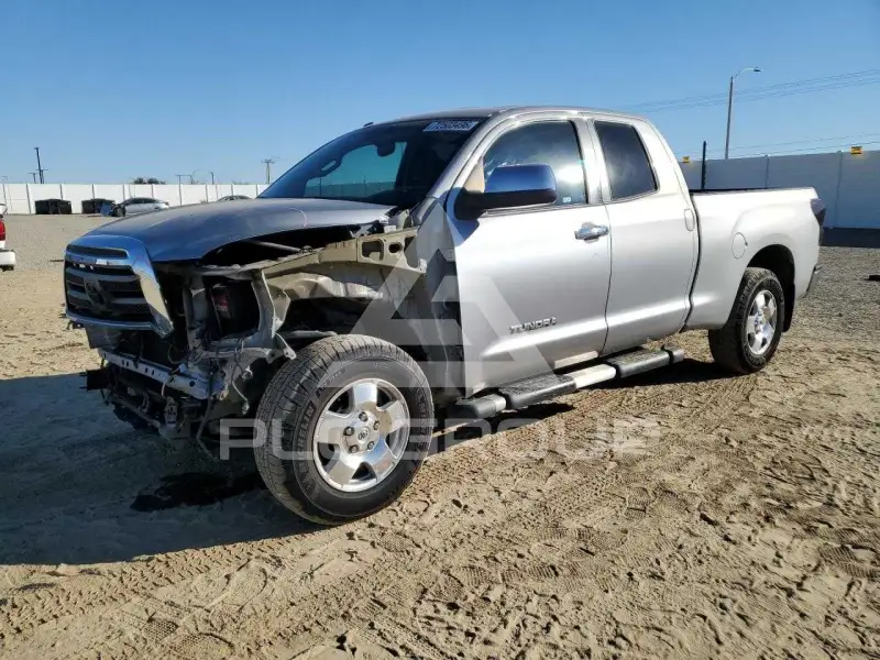 2013 Toyota TUNDRA фото