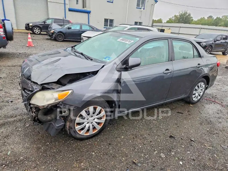 2013 Toyota COROLLA photo