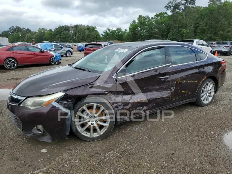 2013 Toyota AVALON фото