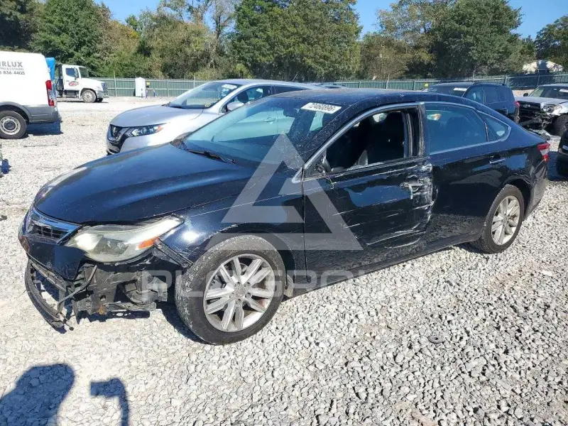 2013 Toyota AVALON photo