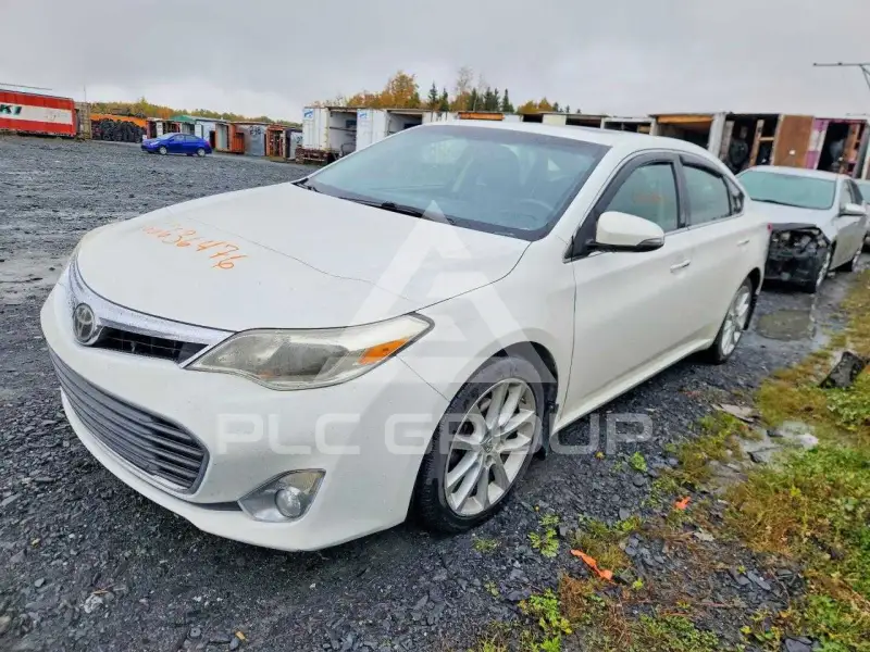 2013 Toyota AVALON фото