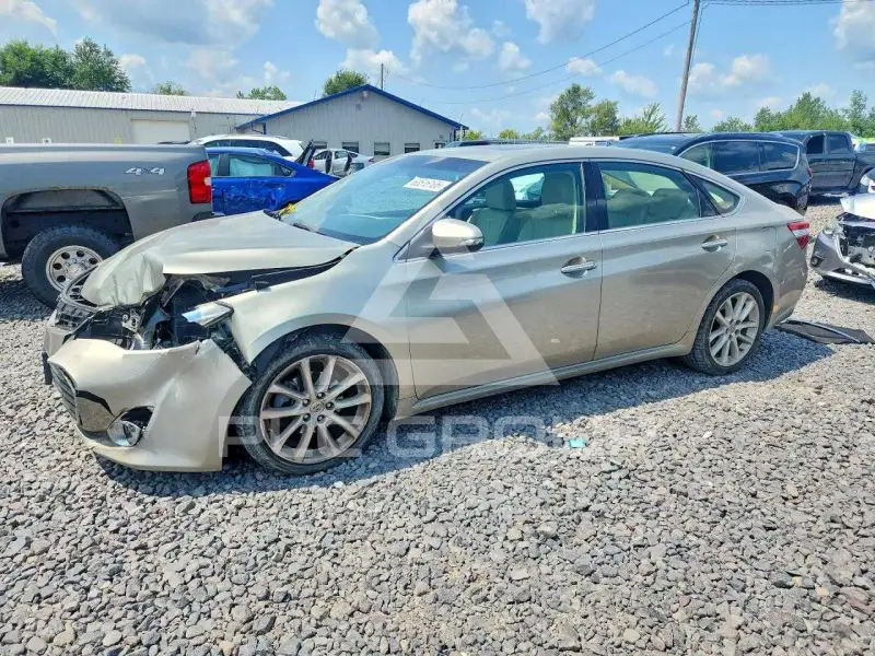 2013 Toyota AVALON фото