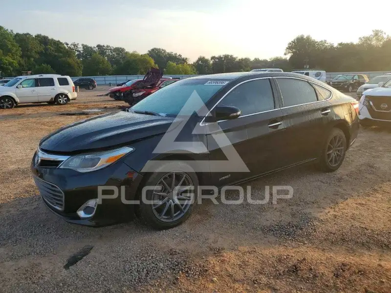 2013 Toyota AVALON фото