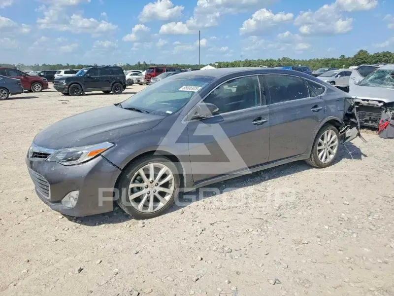 2013 Toyota AVALON photo