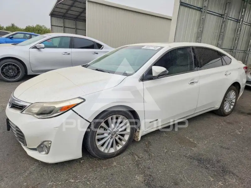 2013 Toyota AVALON фото