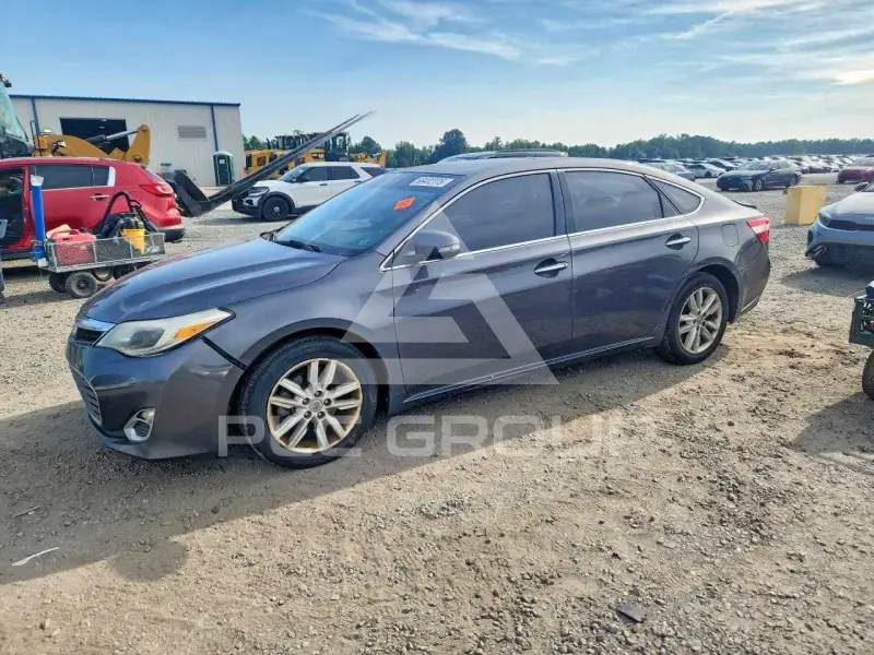 2013 Toyota AVALON фото