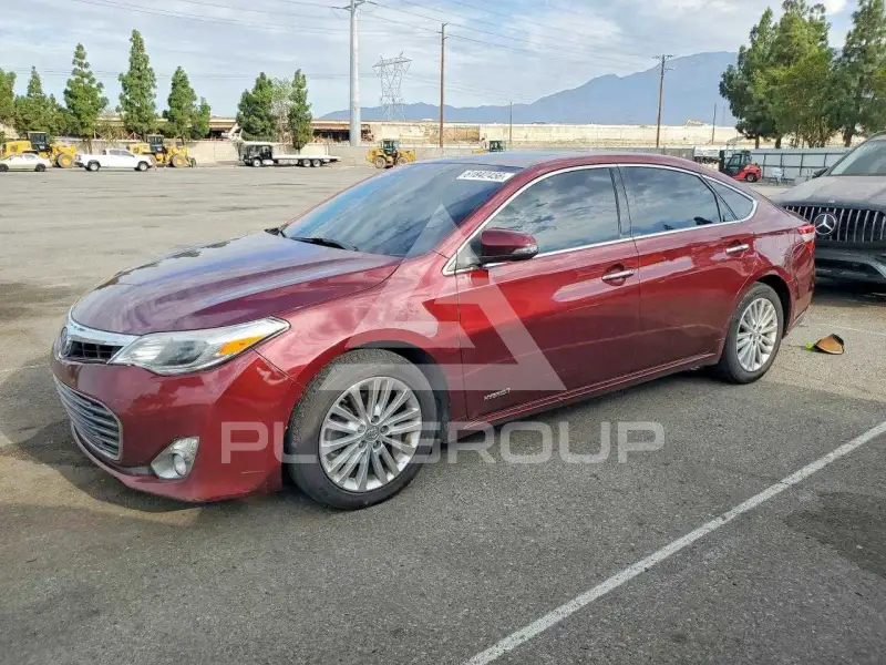 2013 Toyota AVALON фото