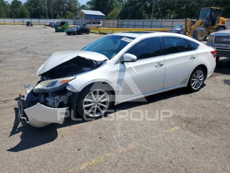 2013 Toyota AVALON фото