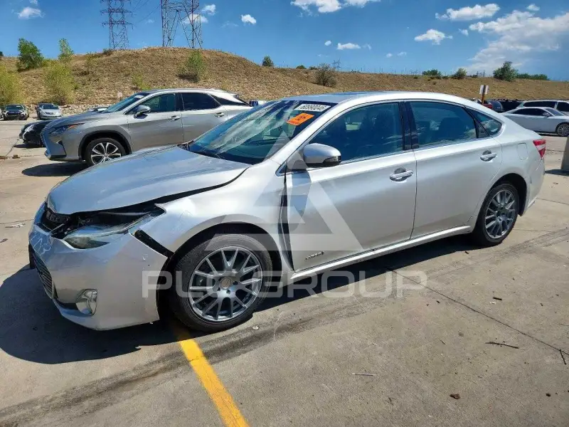 2013 Toyota AVALON фото