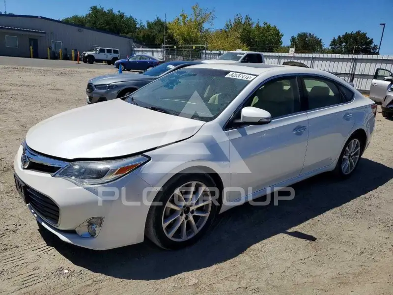 2013 Toyota AVALON фото