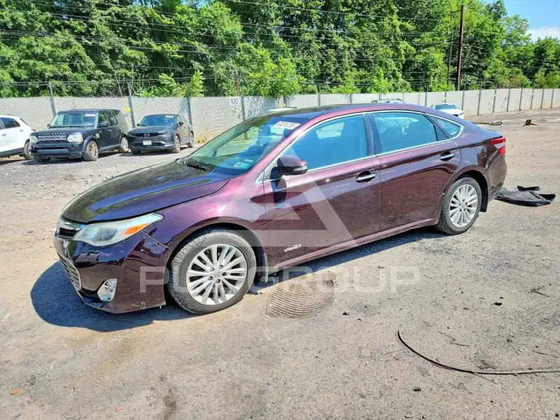 2013 Toyota AVALON фото