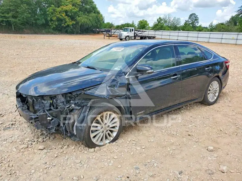 2013 Toyota AVALON photo