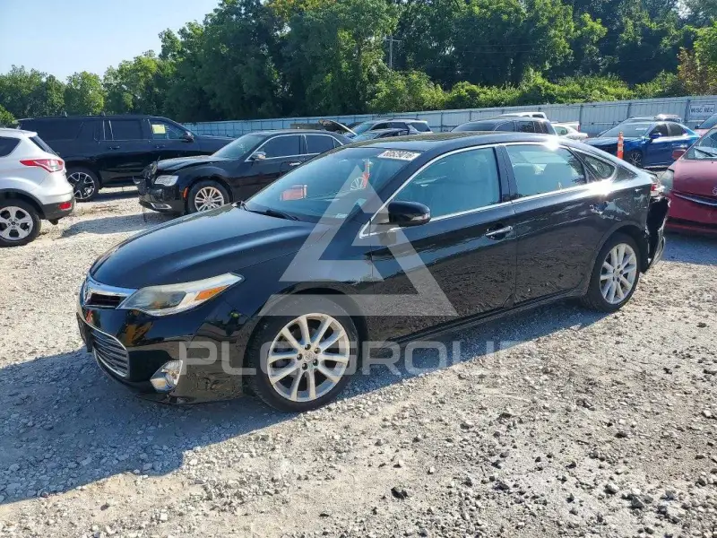 2013 Toyota AVALON фото