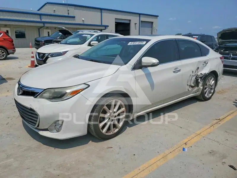 2013 Toyota AVALON фото