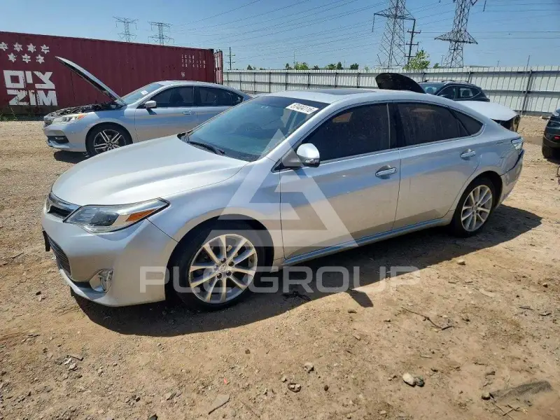 2013 Toyota AVALON фото