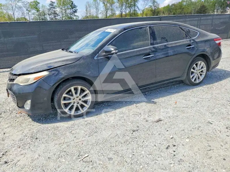 2013 Toyota AVALON photo