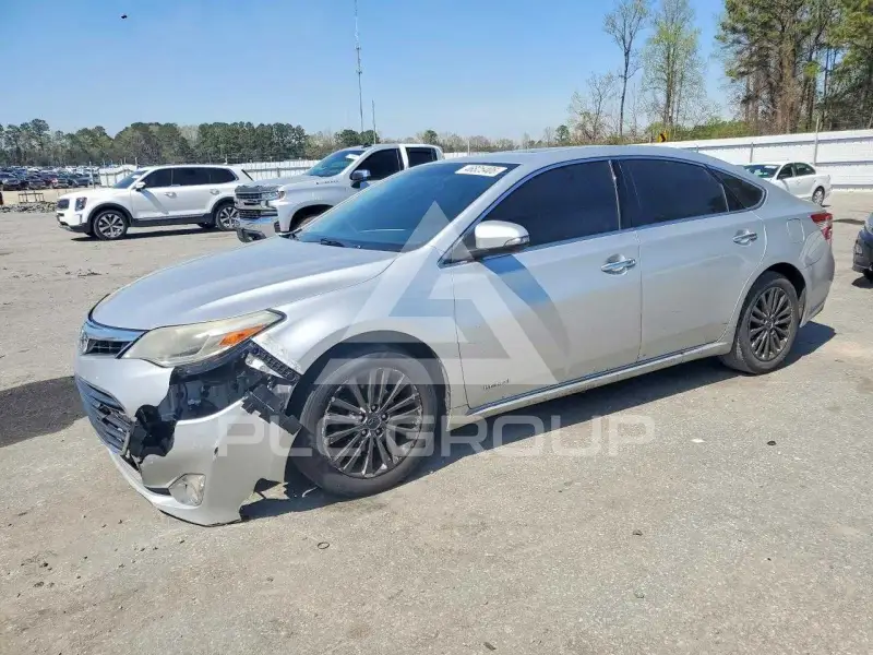 2013 Toyota AVALON фото