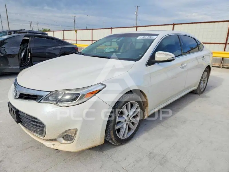 2013 Toyota AVALON фото