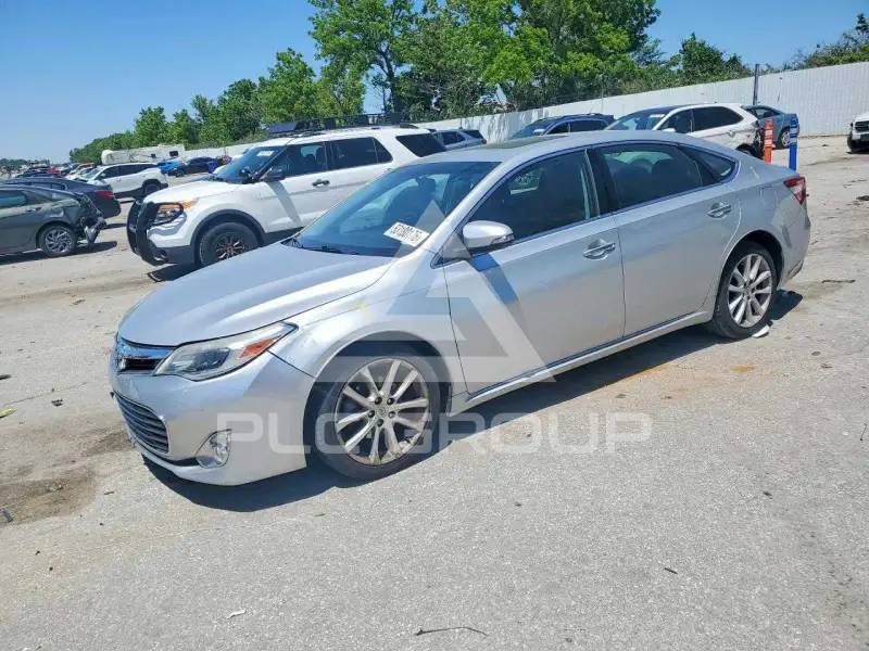 2013 Toyota AVALON фото