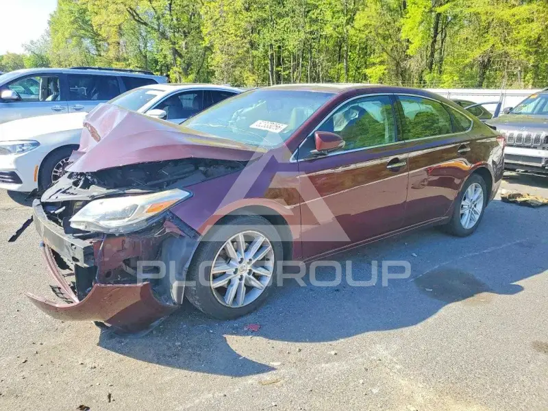 2013 Toyota AVALON фото