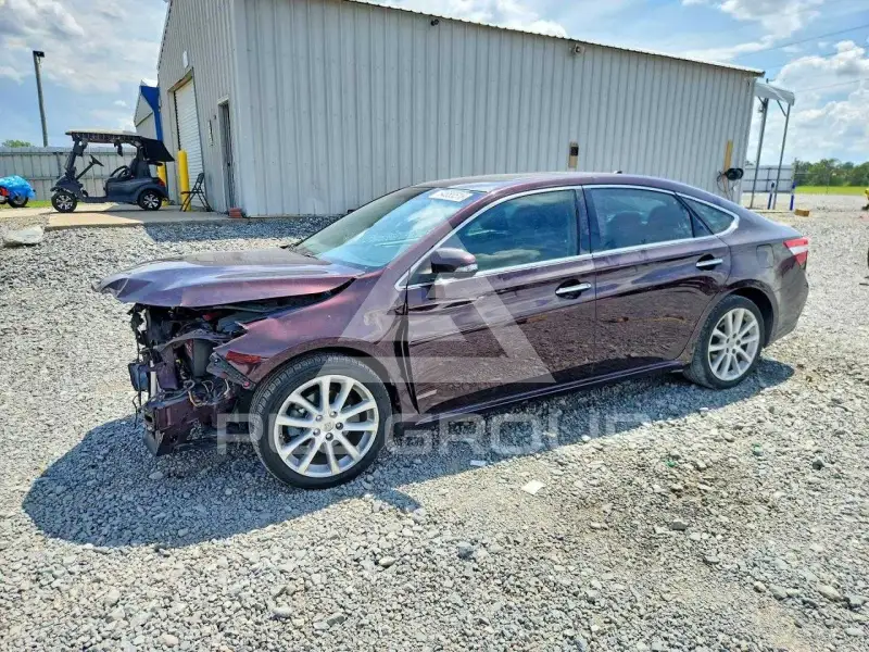 2013 Toyota AVALON фото