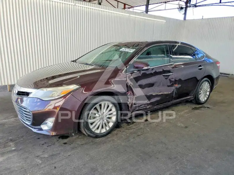 2013 Toyota AVALON фото