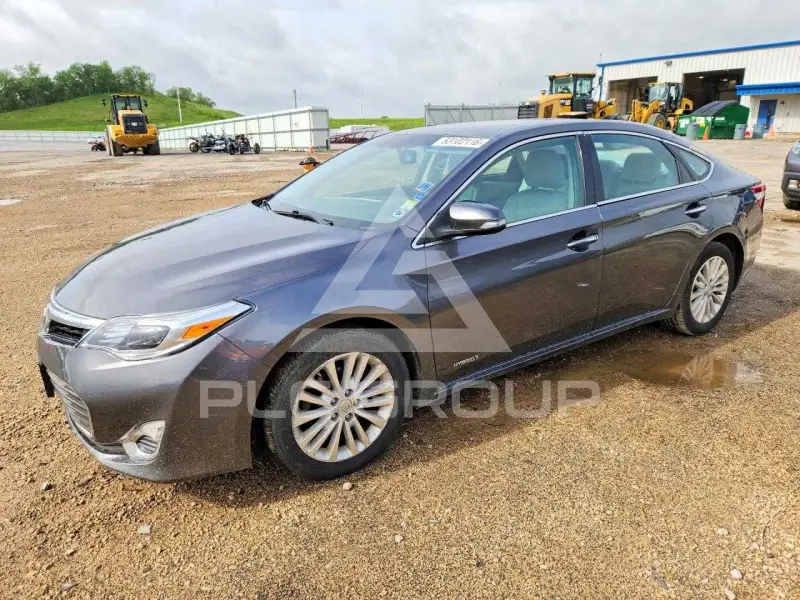 2013 Toyota AVALON фото