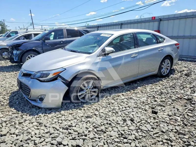 2013 Toyota AVALON фото