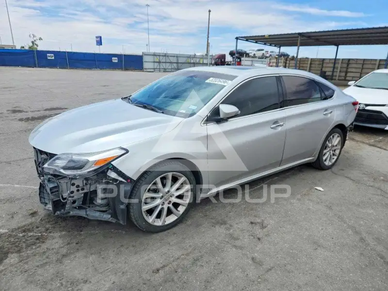 2013 Toyota AVALON фото