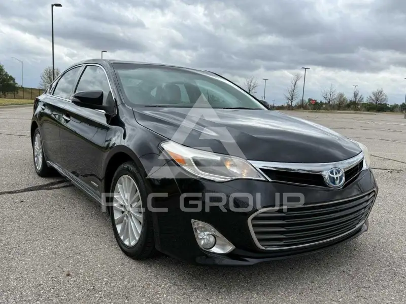 2013 Toyota AVALON photo