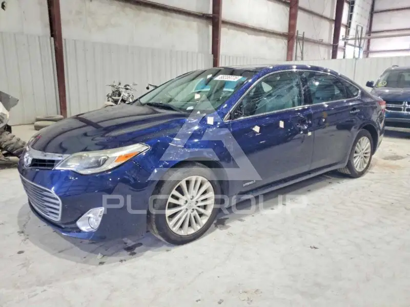 2013 Toyota AVALON фото