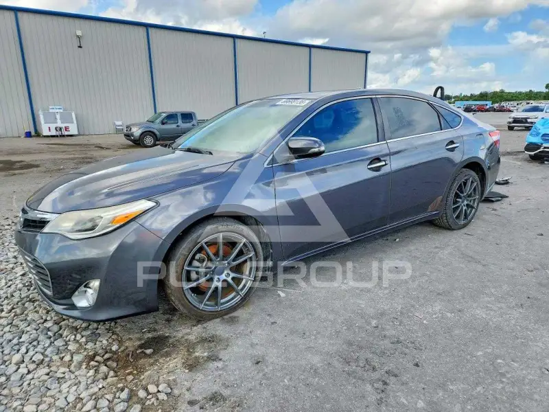 2013 Toyota AVALON фото