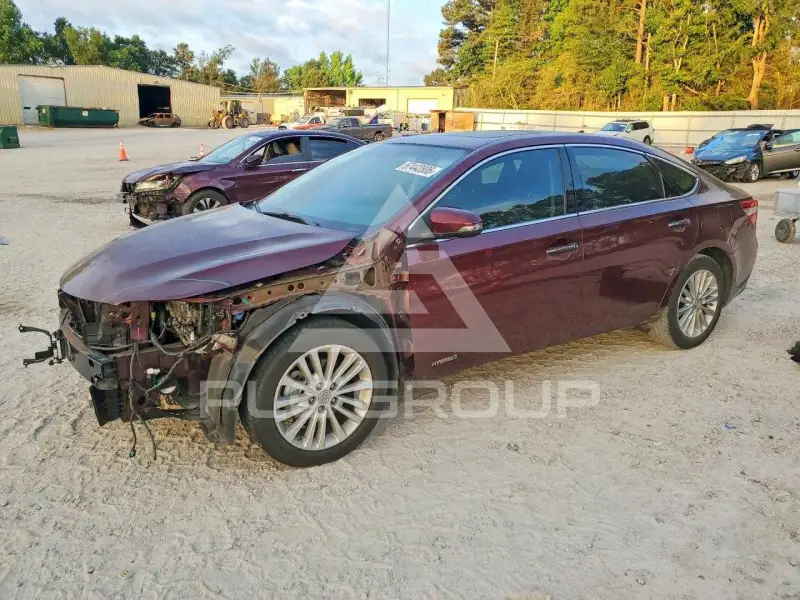 2013 Toyota AVALON фото