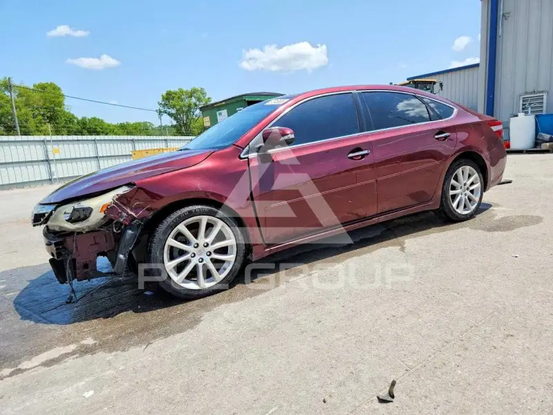 2013 Toyota AVALON photo