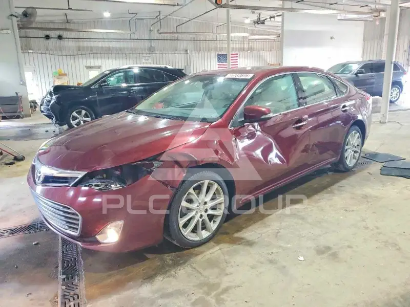 2013 Toyota AVALON фото