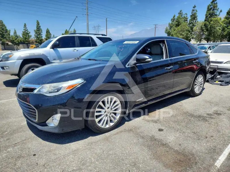 2013 Toyota AVALON фото