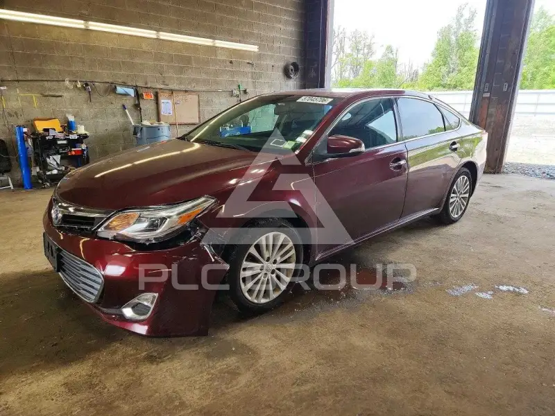 2013 Toyota AVALON фото
