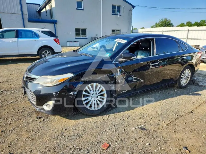 2013 Toyota AVALON фото