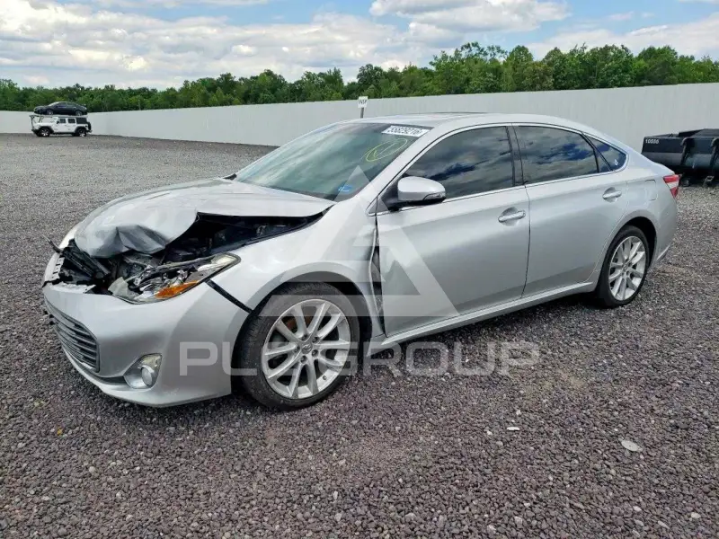 2013 Toyota AVALON фото