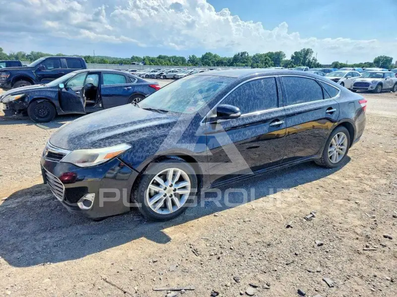 2013 Toyota AVALON photo
