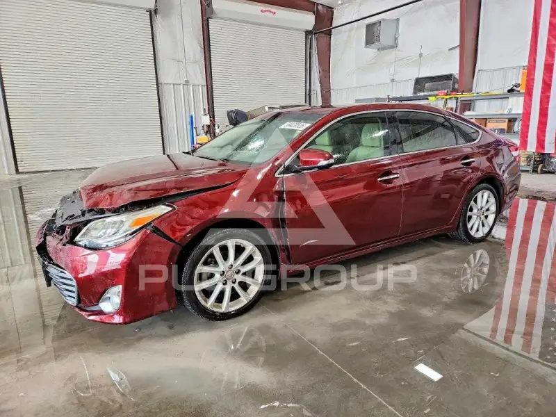 2013 Toyota AVALON фото