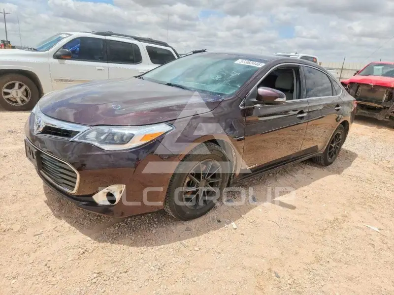 2013 Toyota AVALON фото