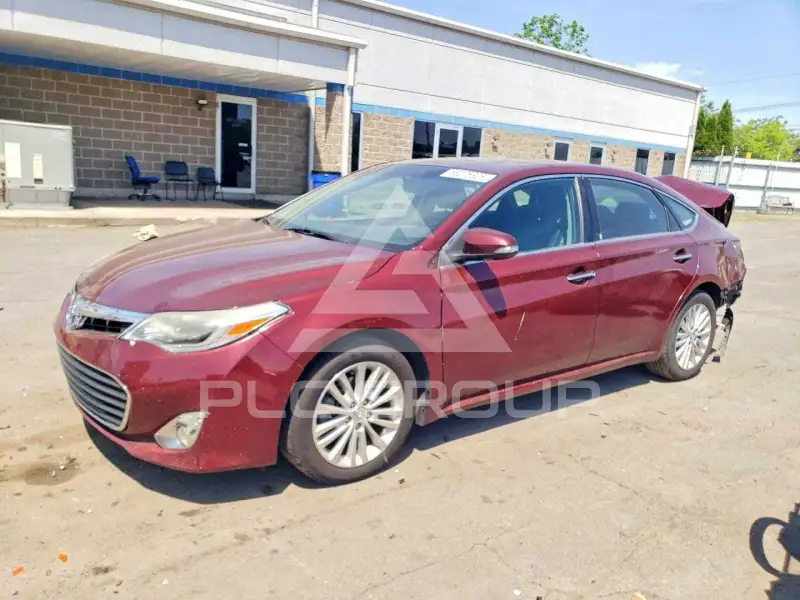 2013 Toyota AVALON фото