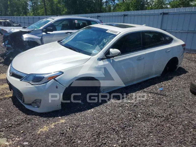 2013 Toyota AVALON photo