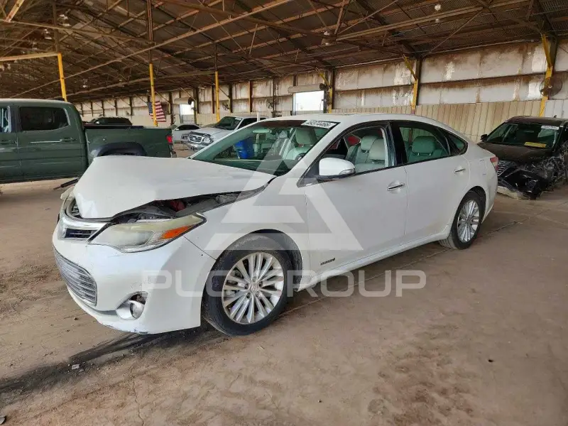 2013 Toyota AVALON фото