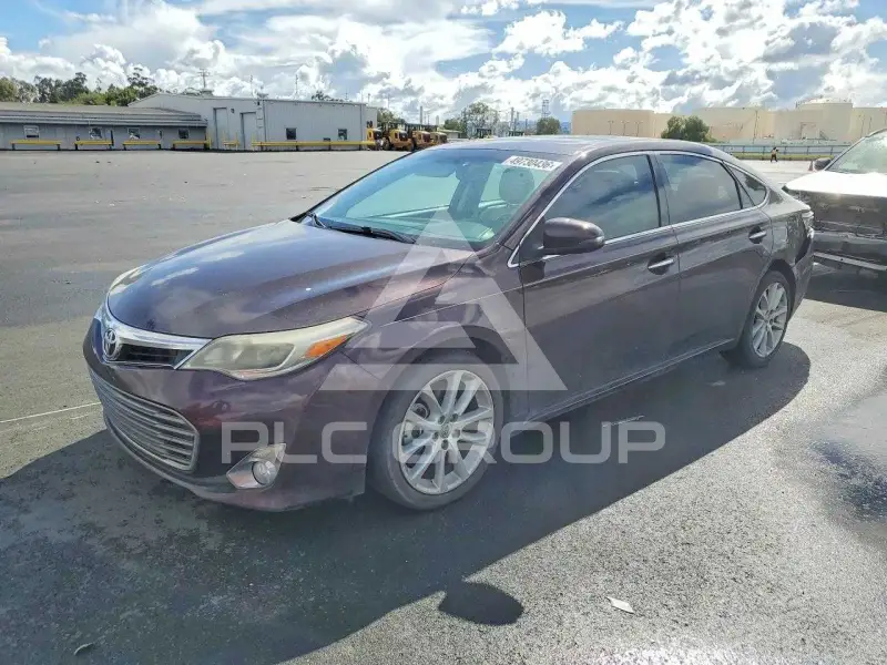 2013 Toyota AVALON photo