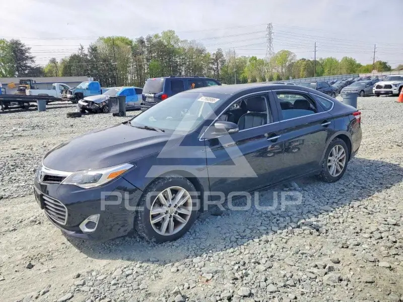 2013 Toyota AVALON фото